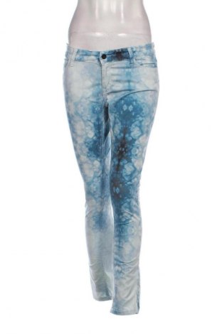 Damenhose Calvin Klein Jeans, Größe M, Farbe Blau, Preis 18,99 €