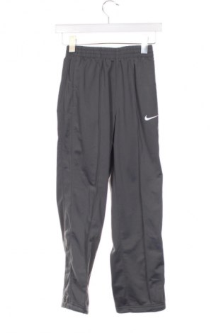 Detské tepláky Nike, Veľkosť 9-10y/ 140-146 cm, Farba Sivá, Cena  13,95 €