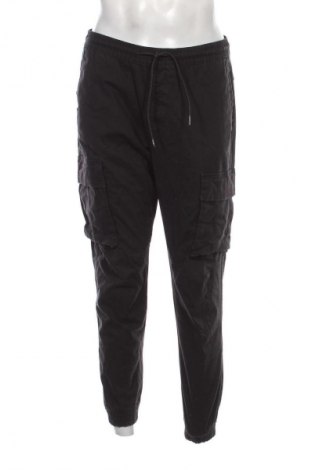 Pantaloni de bărbați Pull&Bear, Mărime M, Culoare Negru, Preț 127,99 Lei