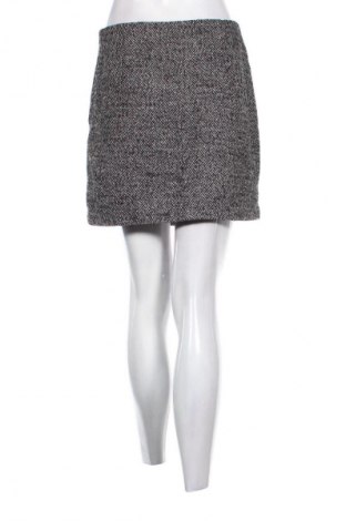 Пола H&M, Размер M, Цвят Многоцветен, Цена 8,99 лв.