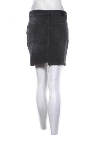 Rock S.Oliver, Größe L, Farbe Schwarz, Preis € 9,99
