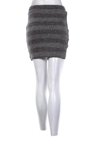 Rock VILA, Größe XS, Farbe Grau, Preis 6,99 €