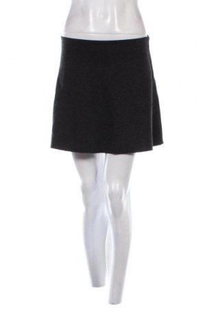 Sukně Zara, Velikost S, Barva Černá, Cena  129,00 Kč
