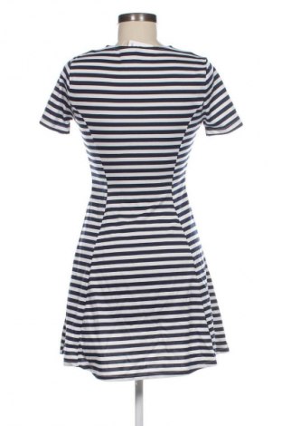 Kleid H&M Divided, Größe M, Farbe Mehrfarbig, Preis 2,99 €