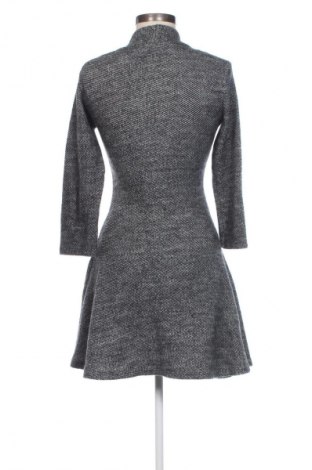 Kleid Hanna, Größe M, Farbe Mehrfarbig, Preis 7,99 €