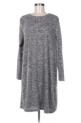 Kleid Janina, Größe M, Farbe Grau, Preis 5,99 €