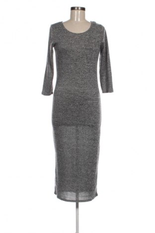 Kleid Terranova, Größe L, Farbe Grau, Preis 14,83 €