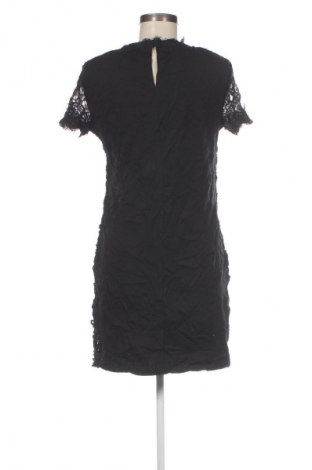 Kleid Zara Trafaluc, Größe M, Farbe Schwarz, Preis 8,99 €