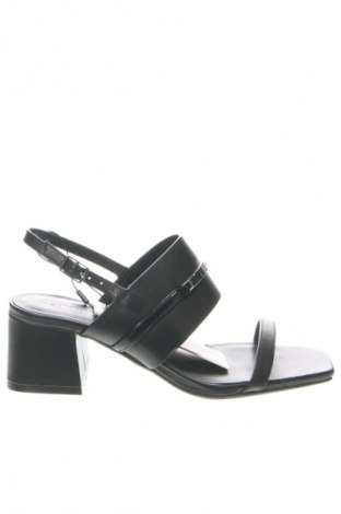 Sandalen Calvin Klein, Größe 36, Farbe Schwarz, Preis 184,99 €