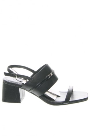 Σανδάλια Calvin Klein, Μέγεθος 37, Χρώμα Μαύρο, Τιμή 172,99 €