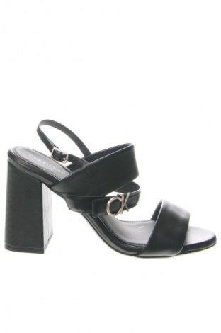 Sandále Calvin Klein, Veľkosť 38, Farba Čierna, Cena  157,95 €