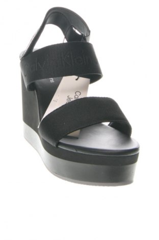 Sandále Calvin Klein Jeans, Veľkosť 41, Farba Čierna, Cena  61,95 €