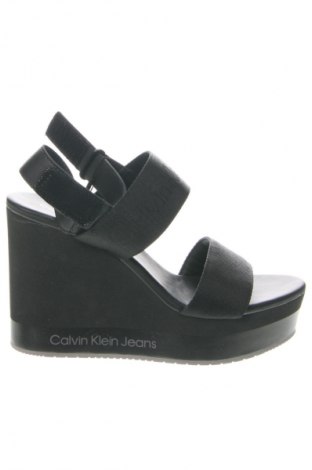 Szandálok Calvin Klein Jeans, Méret 40, Szín Fekete, Ár 44 399 Ft