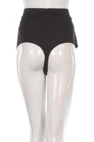 Alsónemű Triumph, Méret XL, Szín Fekete, Ár 10 179 Ft