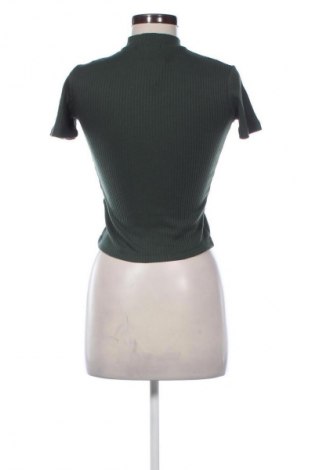 Damen Shirt Bershka, Größe M, Farbe Grün, Preis € 5,99