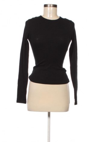 Dámská halenka Bershka, Velikost S, Barva Černá, Cena  179,00 Kč