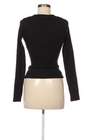 Dámská halenka Bershka, Velikost S, Barva Černá, Cena  179,00 Kč