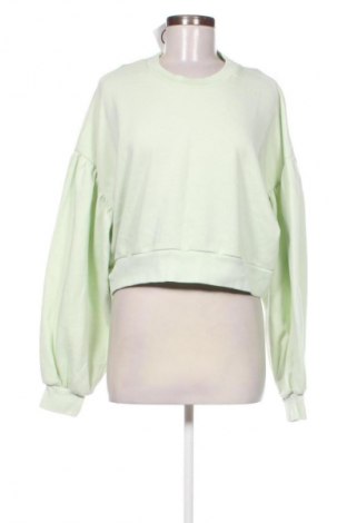 Дамска блуза Bershka, Размер L, Цвят Зелен, Цена 10,00 €