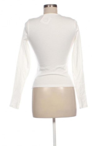 Damen Shirt Bershka, Größe M, Farbe Weiß, Preis € 20,99