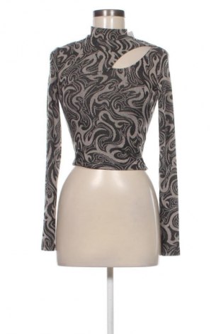 Дамска блуза Bershka, Размер S, Цвят Многоцветен, Цена 10,00 €