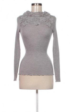 Bluzka damska Oscalito, Rozmiar XS, Kolor Szary, Cena 225,00 zł