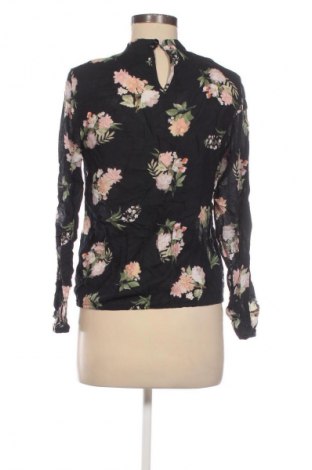 Дамска блуза Reserved, Размер M, Цвят Многоцветен, Цена 10,00 €