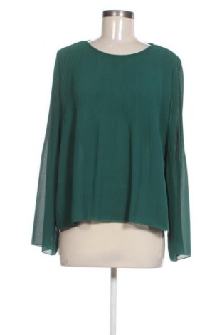 Дамска блуза Stradivarius, Размер L, Цвят Зелен, Цена 10,00 €