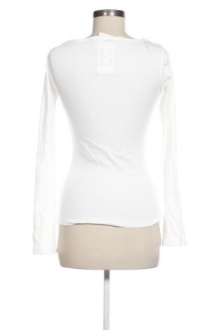 Damen Shirt Stradivarius, Größe M, Farbe Weiß, Preis € 20,99