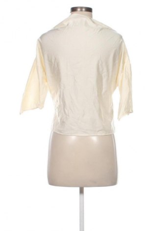 Női blúz Unbranded, Méret M, Szín Ekrü
, Ár 4 132 Ft