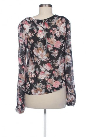 Дамска блуза Unbranded, Размер S, Цвят Многоцветен, Цена 9,78 €