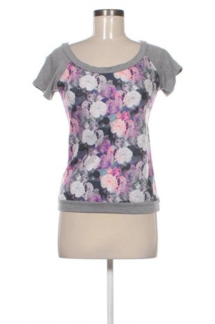 Дамска блуза Unbranded, Размер M, Цвят Многоцветен, Цена 10,22 €