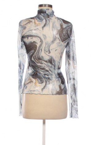 Дамска блуза Unbranded, Размер M, Цвят Многоцветен, Цена 9,78 €