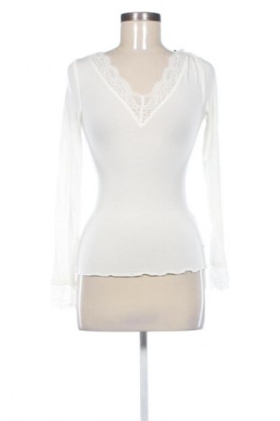 Damen Shirt Vero Moda, Größe XS, Farbe Weiß, Preis 30,99 €