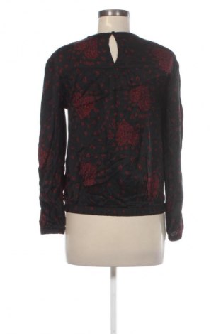 Női blúz Yessica, Méret XS, Szín Sokszínű, Ár 1 369 Ft