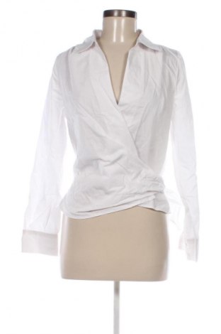 Дамска риза Guido Maria Kretschmer for About You, Размер M, Цвят Бял, Цена 21,00 €