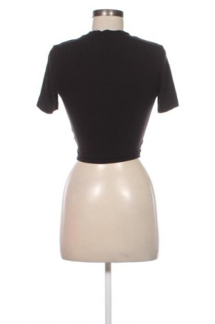 Дамска тениска H&M Divided, Размер S, Цвят Черен, Цена 9,00 €