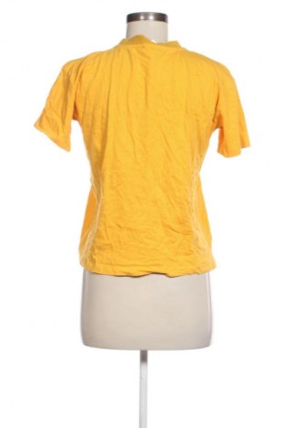 Γυναικείο t-shirt Trendyol, Μέγεθος M, Χρώμα Κίτρινο, Τιμή 9,21 €