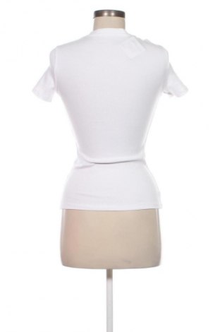 Дамска тениска Unbranded, Размер XS, Цвят Бял, Цена 9,00 €