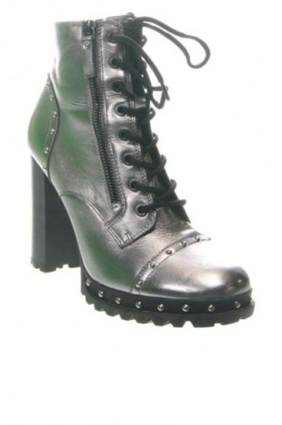Дамски боти Aldo, Размер 40, Цвят Сребрист, Цена 84,00 €