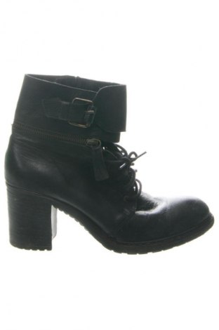 Dámské boty  Bueno, Velikost 38, Barva Černá, Cena  3 118,00 Kč