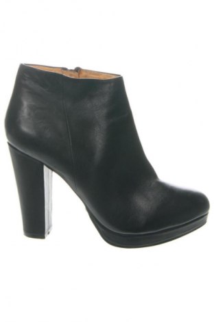 Dámské boty  Buffalo, Velikost 40, Barva Černá, Cena  2 229,00 Kč