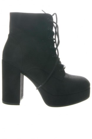 Дамски боти Catwalk, Размер 38, Цвят Черен, Цена 87,37 €