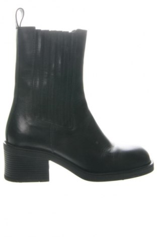 Дамски боти Gino Rossi, Размер 39, Цвят Черен, Цена 100,64 €