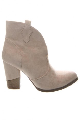Дамски боти Seastar, Размер 39, Цвят Бежов, Цена 83,34 €