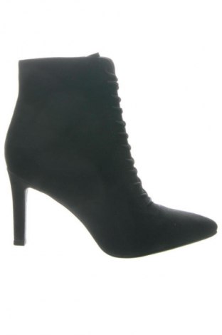 Dámské boty  Star Collection, Velikost 37, Barva Černá, Cena  1 105,00 Kč