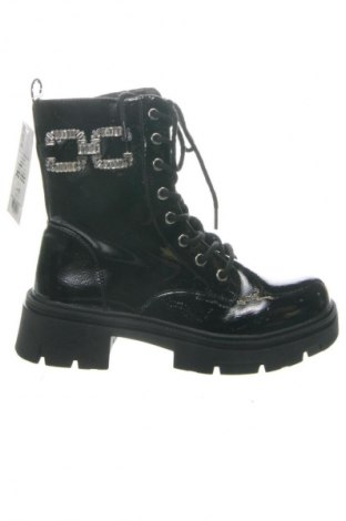 Γυναικεία μποτάκια Tendenz, Μέγεθος 38, Χρώμα Μαύρο, Τιμή 39,00 €