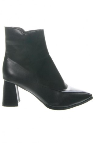 Дамски боти Unbranded, Размер 40, Цвят Черен, Цена 29,14 €