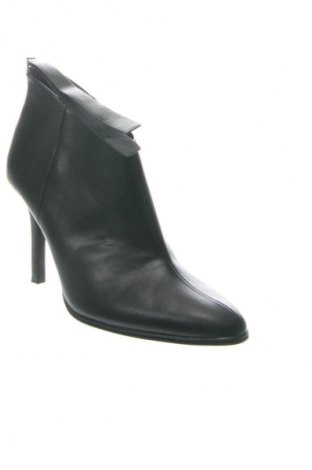 Дамски боти Zara, Размер 39, Цвят Черен, Цена 39,36 €