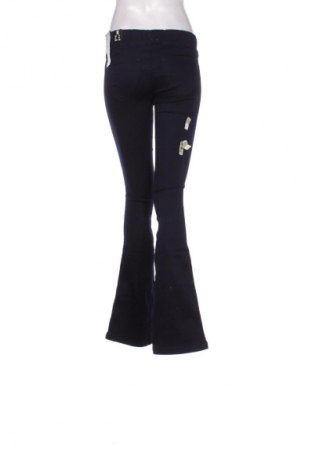 Női farmernadrág Bershka, Méret M, Szín Kék, Ár 9 099 Ft