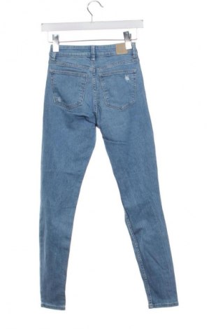 Női farmernadrág Bershka, Méret XS, Szín Kék, Ár 6 198 Ft